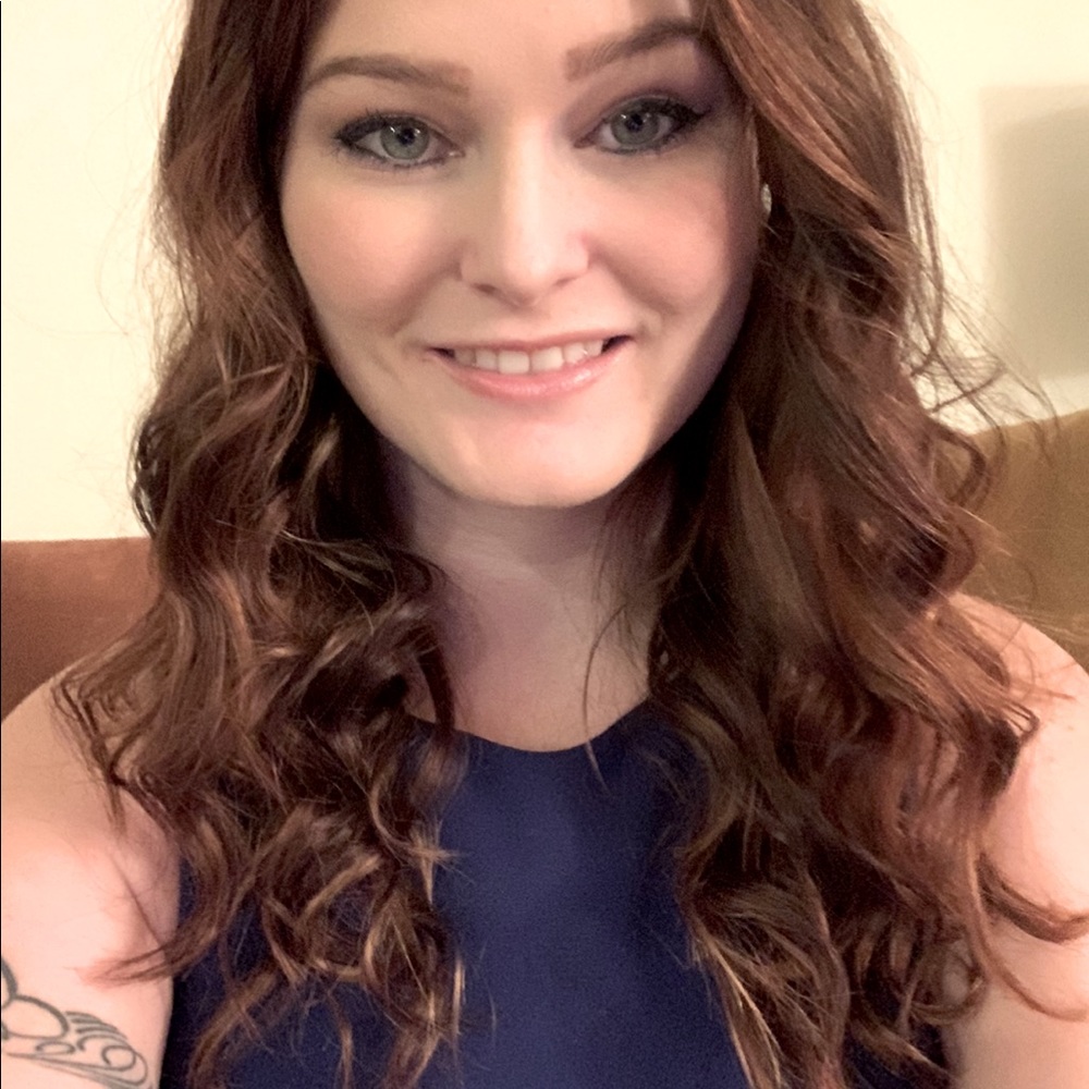 Meet your Posher, Cierra